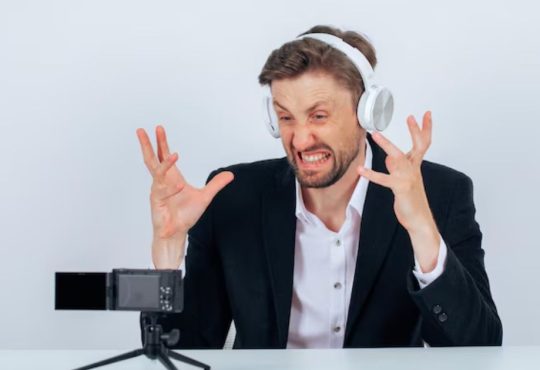 VAR nel calcio 101— come funziona e cosa ha cambiato